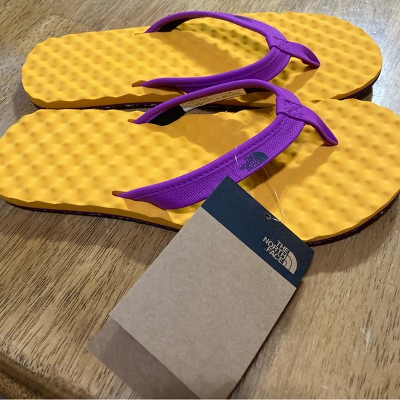 Beautiful the north Face sandals size 9 - Picture 5 of 7